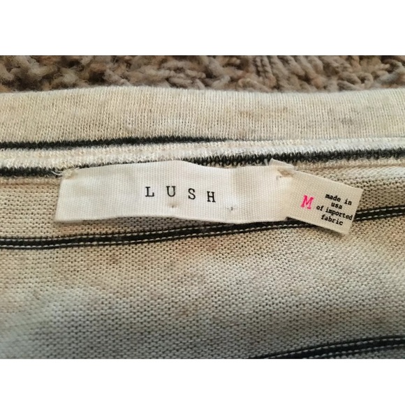 Lush Twist Knot Top - Picture 3 of 4